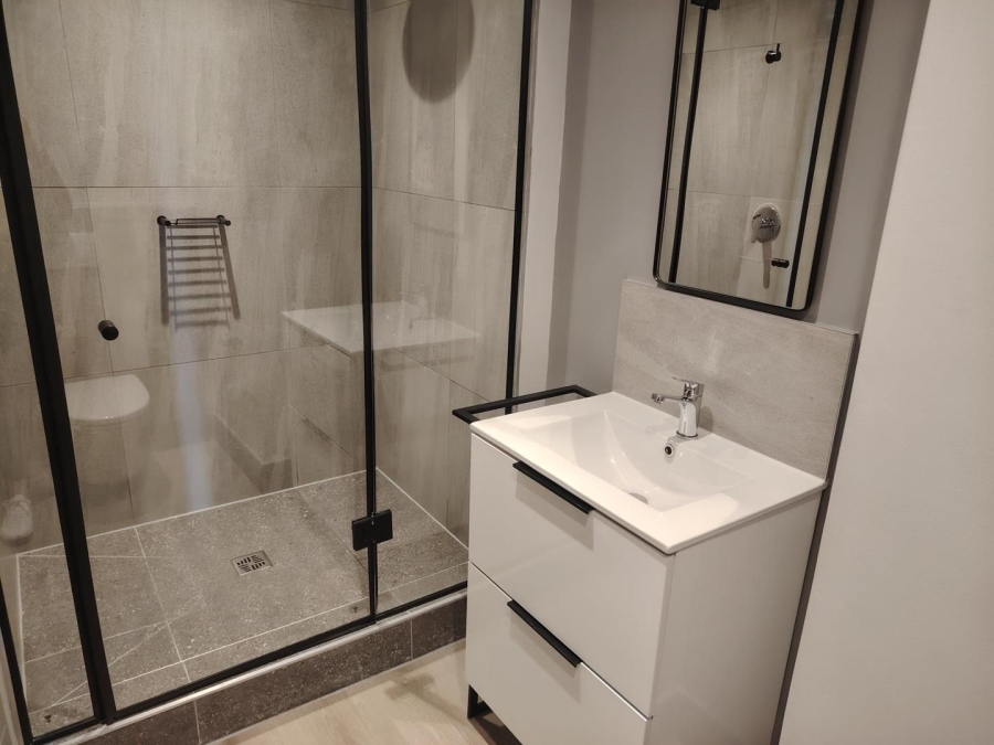 To Let 2 Bedroom Property for Rent in Observatory Western Cape